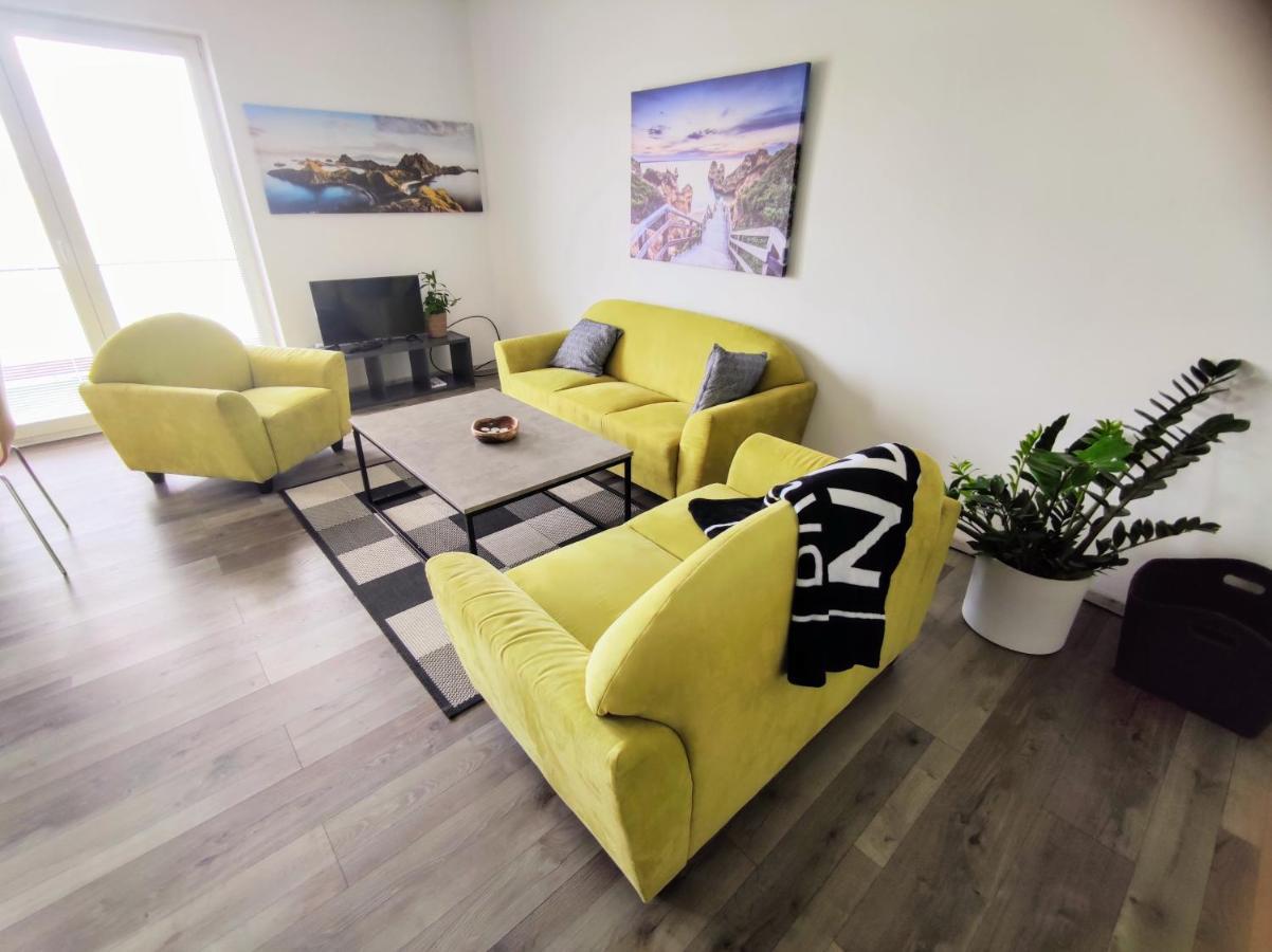 Comfort Apartment For 6 & Loggia & Free Parking Zilina Luaran gambar